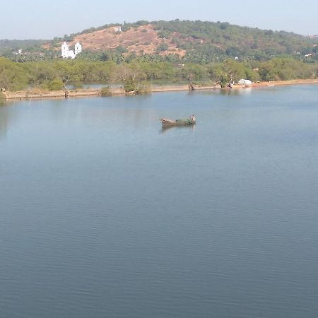 Guitar Home Stays Candolim Buitenkant foto